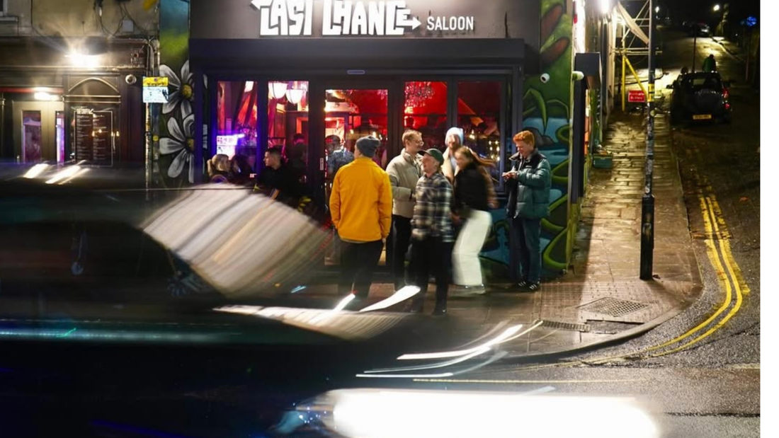 “最后的机会酒馆”——布里斯托尔 / 壁画与恶作剧