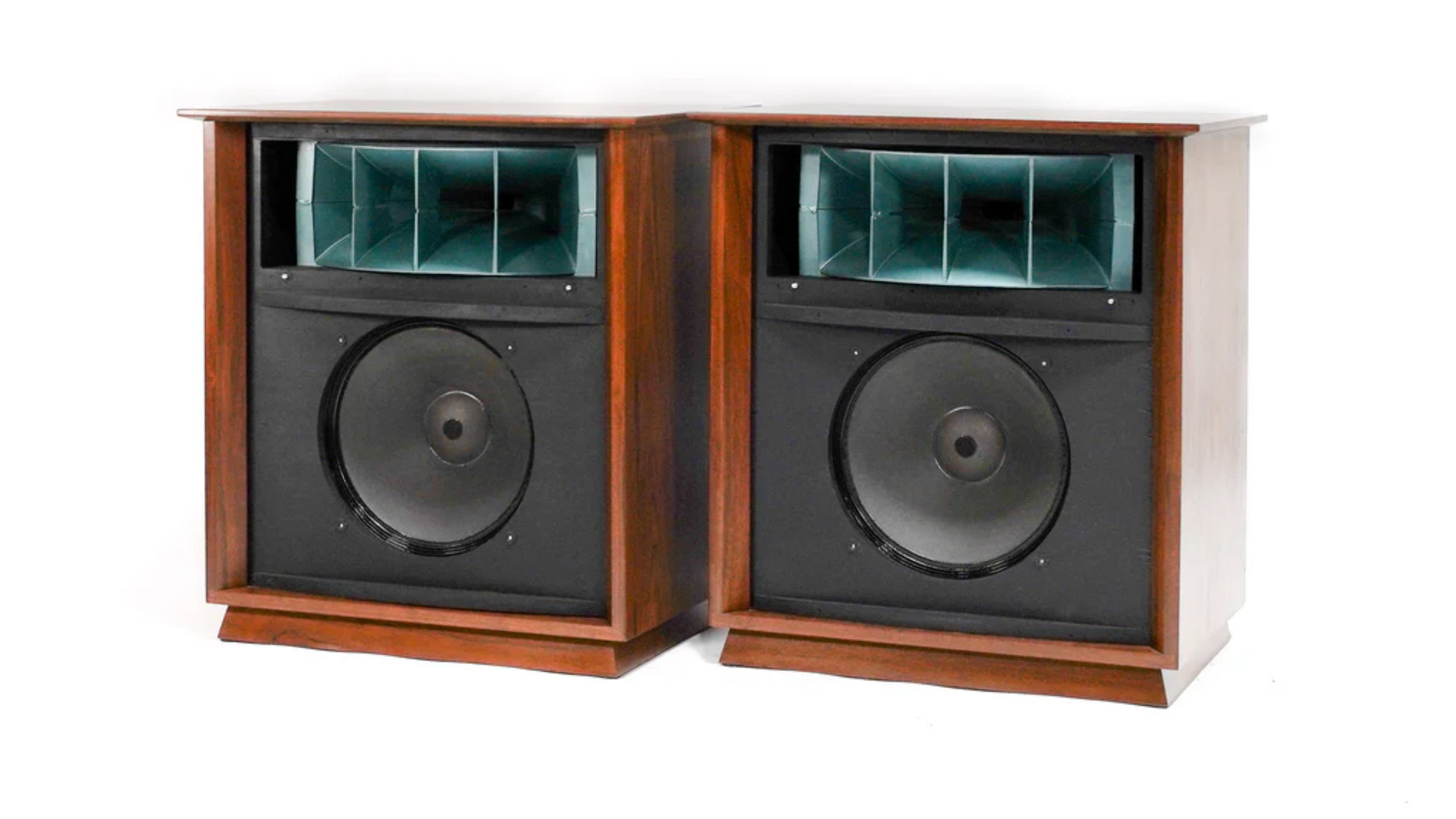 Altec Lansing —— 剧院之声，酒吧之声 – 《曲调与故事》—— 全球听歌酒吧与听歌文化指南。