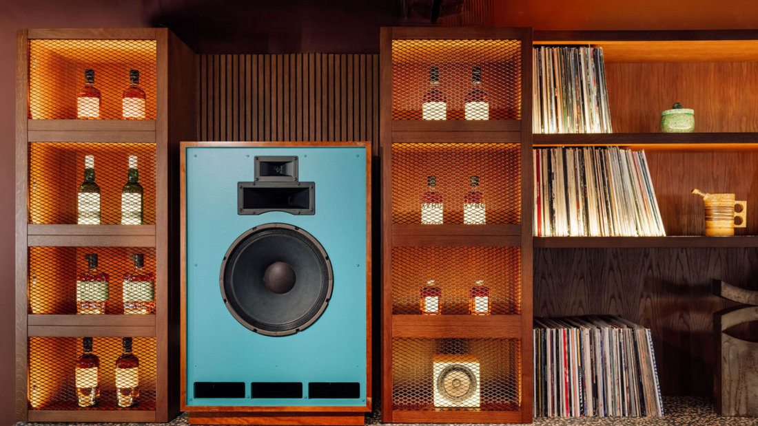 自宅のリスニングバーの作り方 — 音と空間のガイド