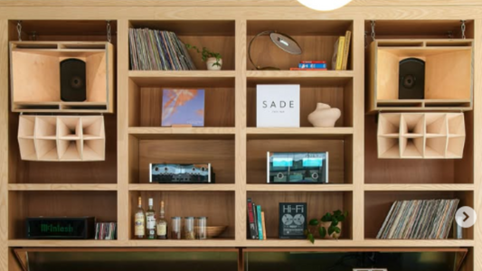 Poly Café — Seoul’s Warm Frequency