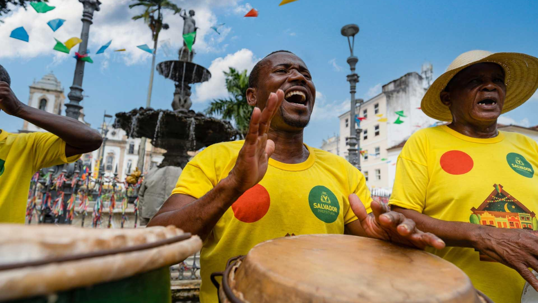 Salvador Listening Bars — rhythm, colour, collective movement — Tracks & Tales Guide
