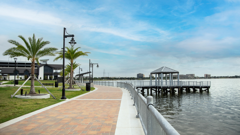 Lake Charles Listening Bars — Gulf Rhythms, Southern Soul, Open Horizons — Tracks & Tales Guide