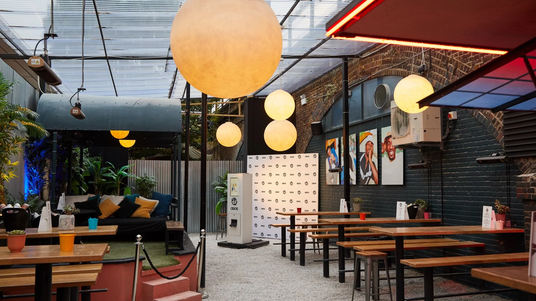 ナイト・テイルズ — ハックニー / 倉庫での没入型体験