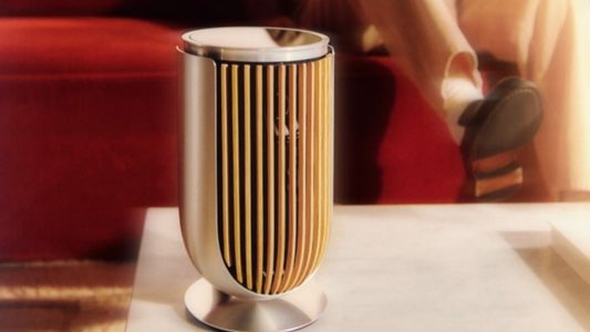 《最初的火花》——论渴望、讲述者以及塑造我们的故事