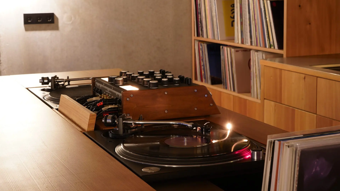 How to Set Up a Vinyl Listening Room
