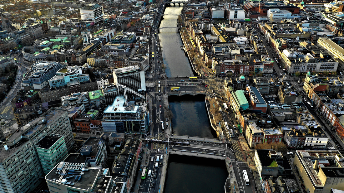 Dublin: Listening Bars — Storytelling, Song, and Sonic Intimacy