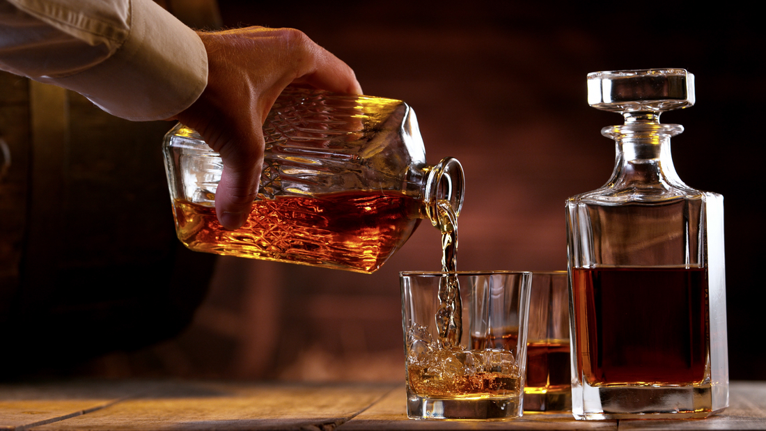The Pour: Ritual, Timing, and the Sound of Whisky